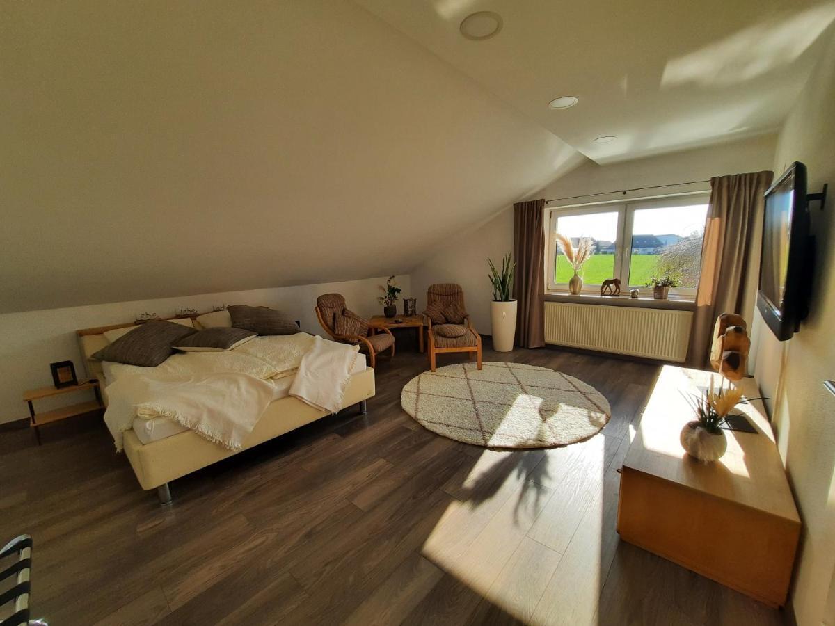 Pflaumers Ferienwohnung Eppingen Exteriör bild